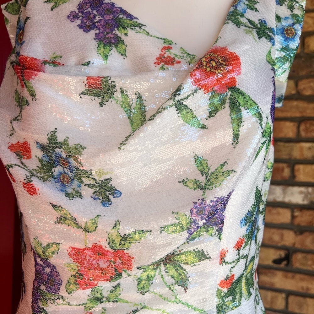Black Halo Jackie O Sequined Sheath Dress in the Garden Party, floral print - Picture 5 of 8